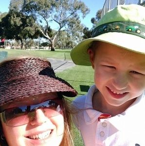 Meet your Posher, Lea